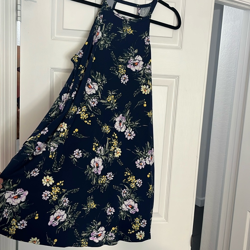 Lightweight Dress with POCKETS!